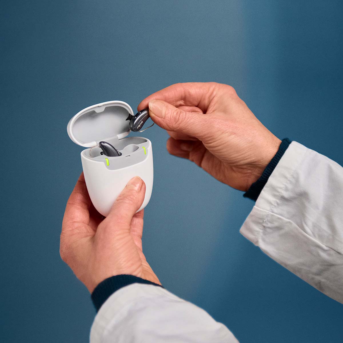 24h1 1017 signiaix stills pure