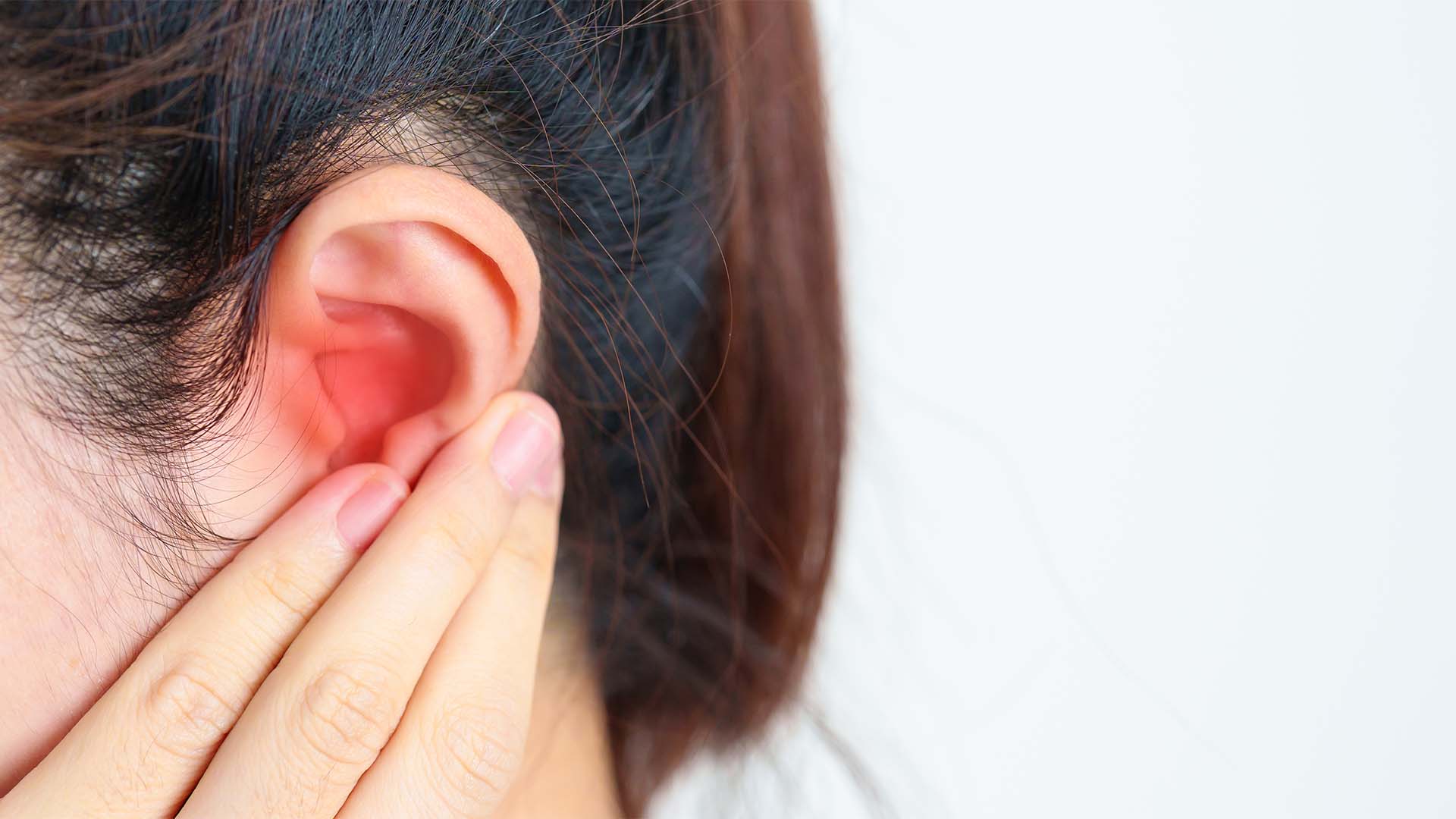 otitis externa vs middle ear infection
