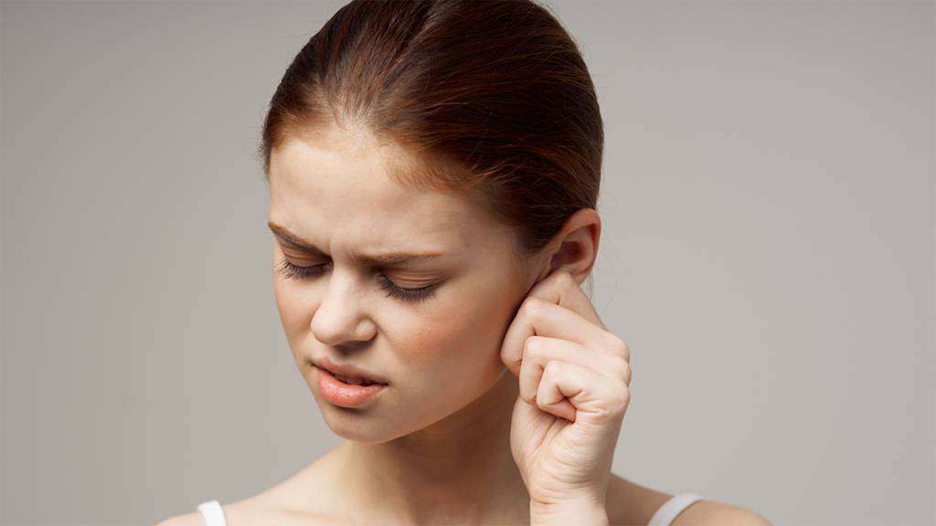 swimmer&rsquo;s ear causes, symptoms, and prevention 1